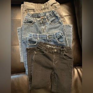 Children’s Place Jeans Bundle (4pair) (5&5T)